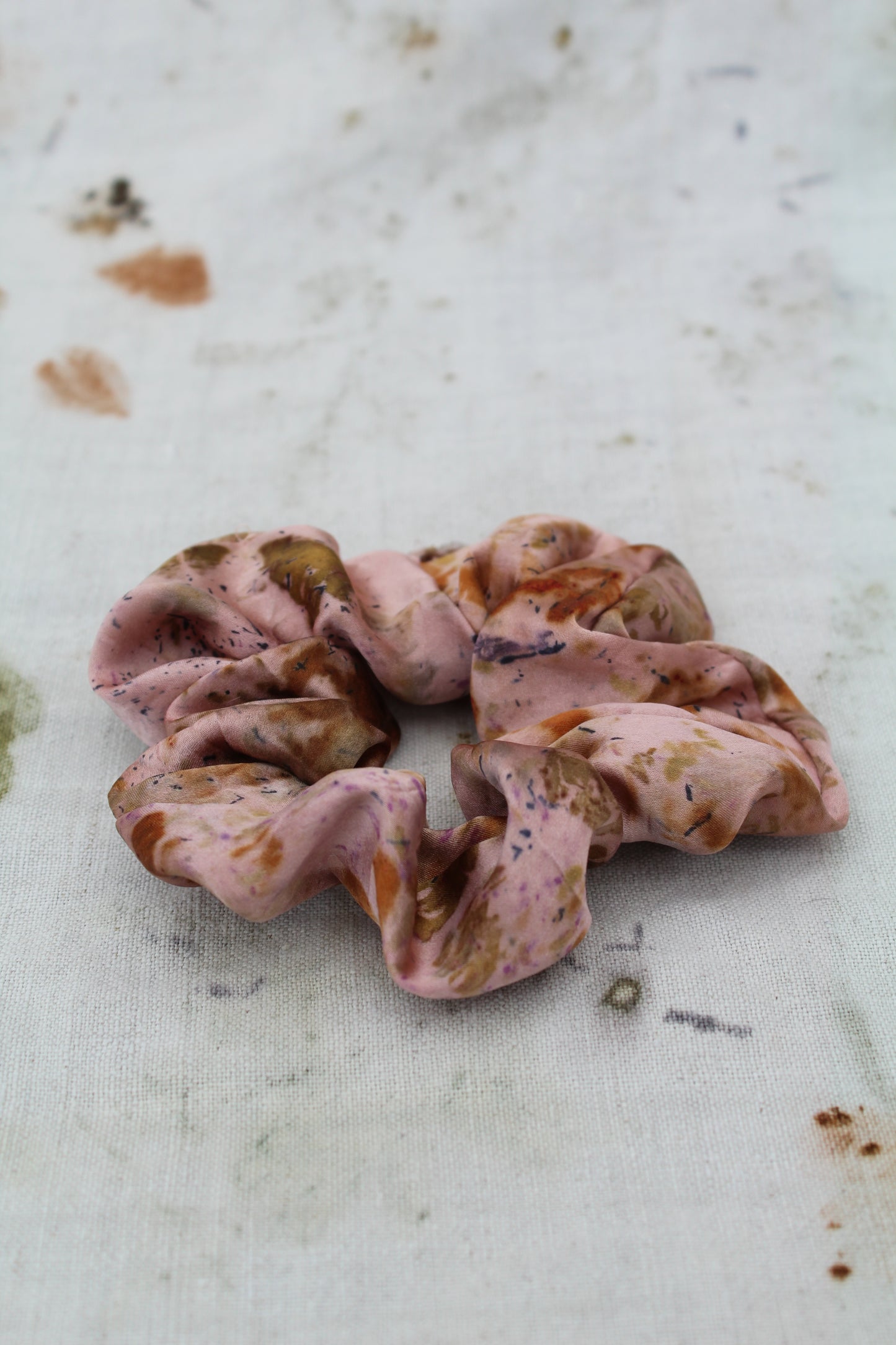 Madder & Onion Silk Scrunchie