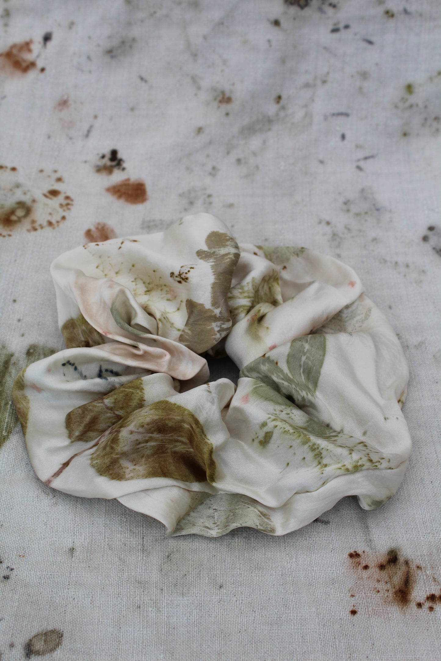 Leaves Silk Scrunchie XL